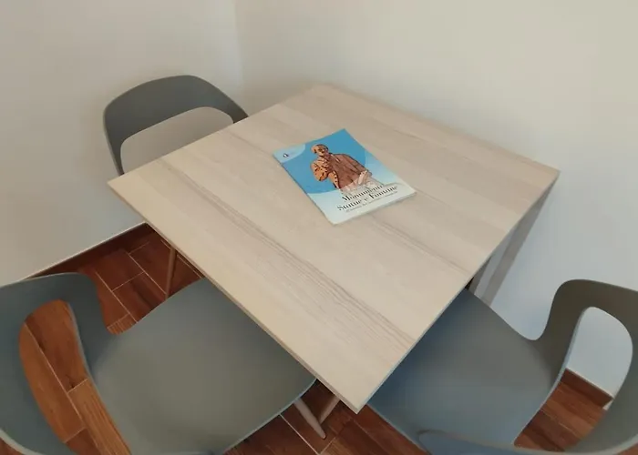 アパート Ravanas 33 *